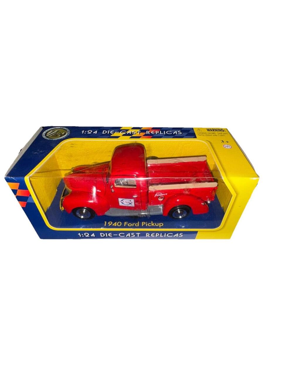 1:24 Scale Die-Cast Replica 1940 Ford Pickup Truck Model